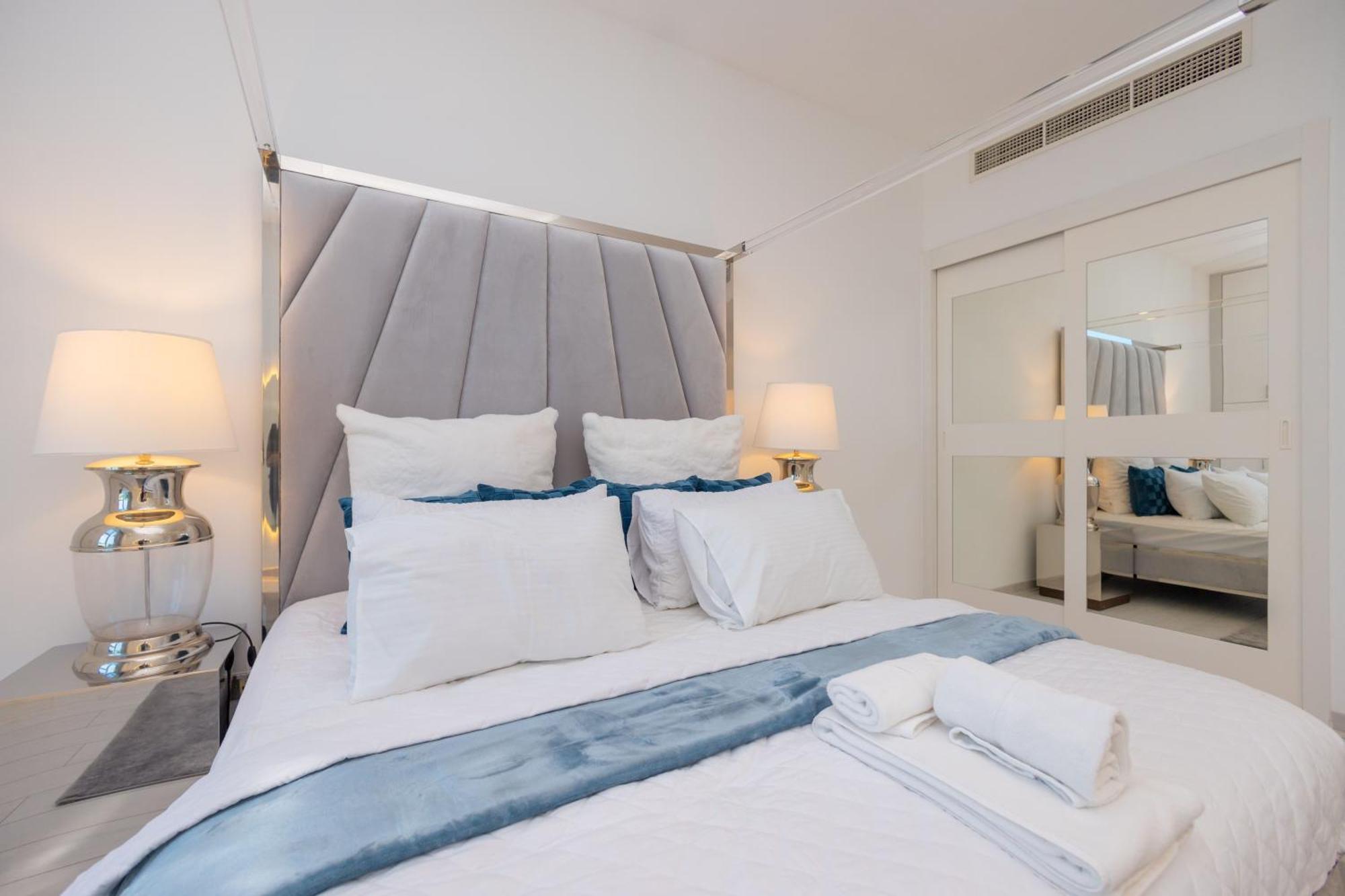 Oceana Residences, The Palm Jumeirah - Mint Stay Дубай Экстерьер фото