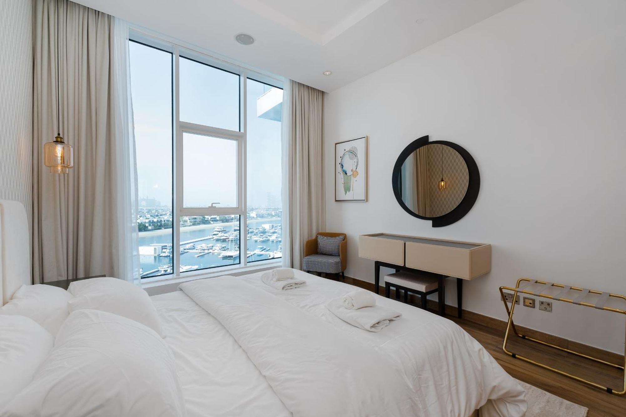 Oceana Residences, The Palm Jumeirah - Mint Stay Дубай Экстерьер фото