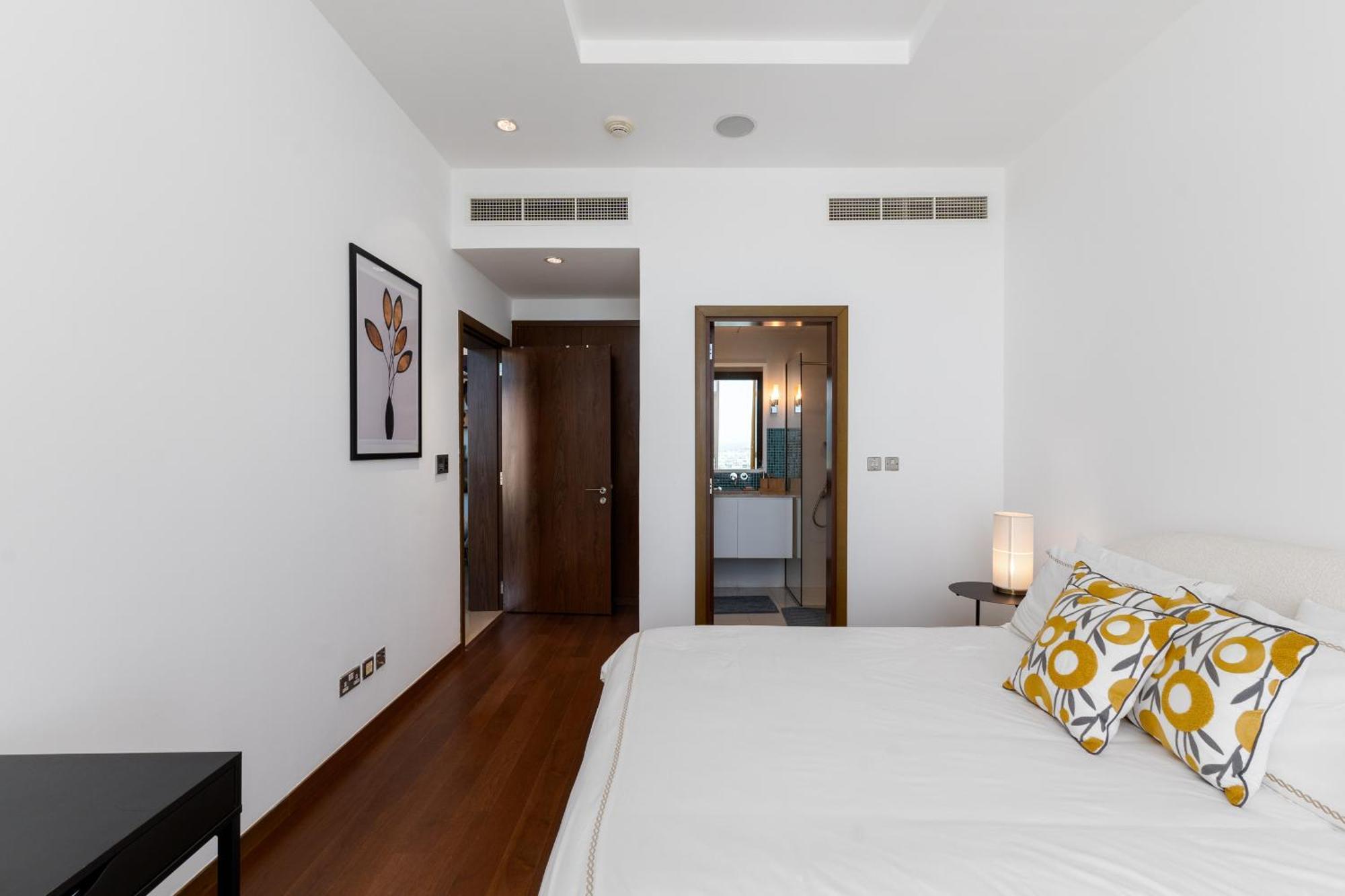 Oceana Residences, The Palm Jumeirah - Mint Stay Дубай Экстерьер фото
