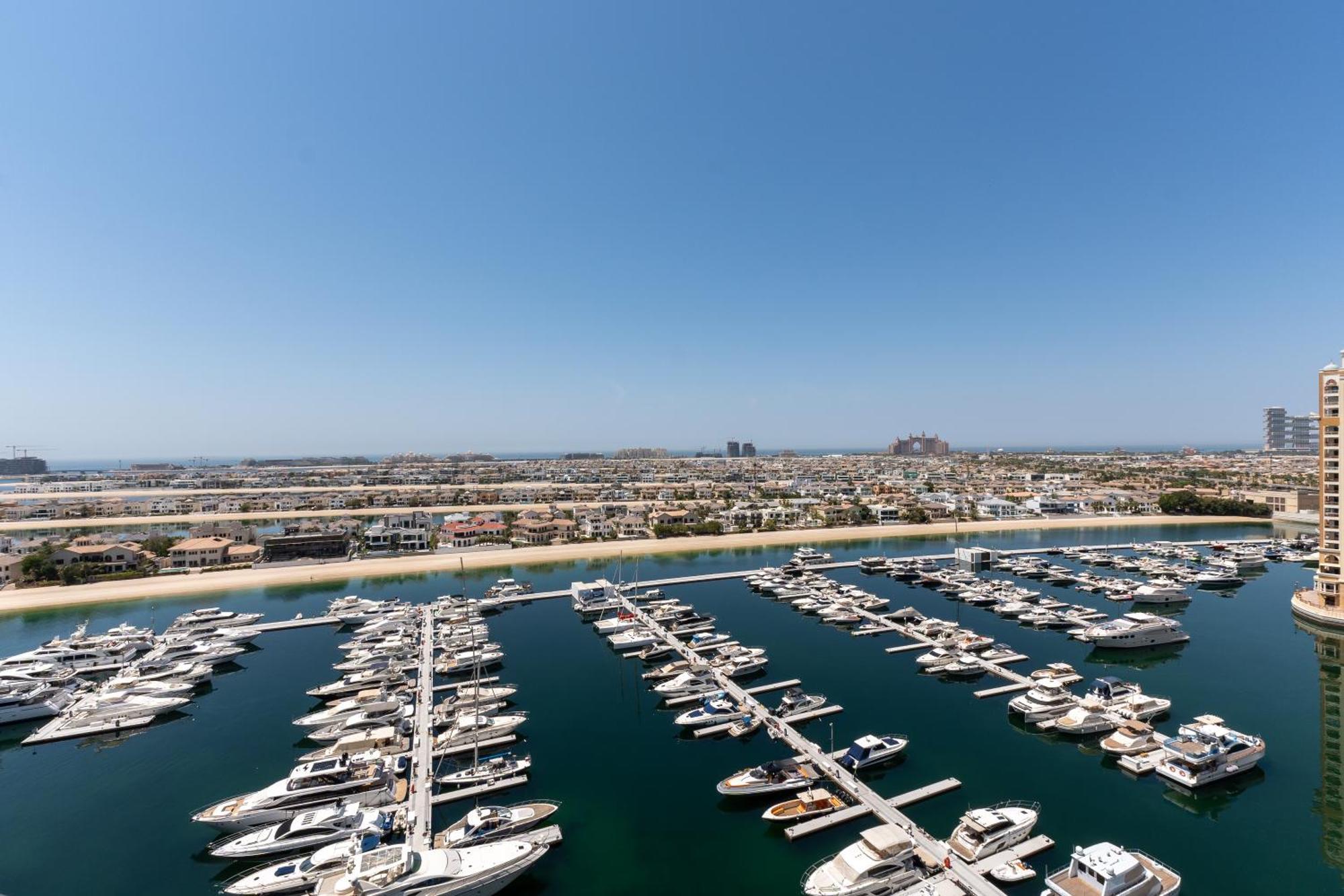 Oceana Residences, The Palm Jumeirah - Mint Stay Дубай Экстерьер фото